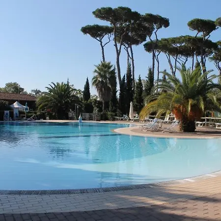Holiday home Chalet In Toskana Italie Nabij Zee, Strand, Airconditioning, Zwembad, Wifi
