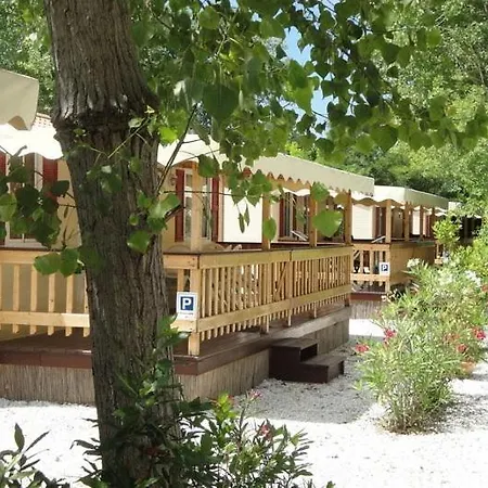 Chalet In Toskana Italie Aan Zee / Strand / Airconditioning / Zwembad / Wifi * Viareggio