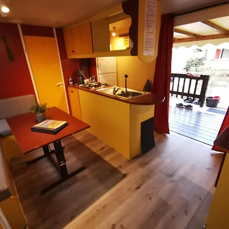 Chalet In Toskana Italie Aan Zee / Strand / Airconditioning / Zwembad / Wifi Casa vacanze Viareggio